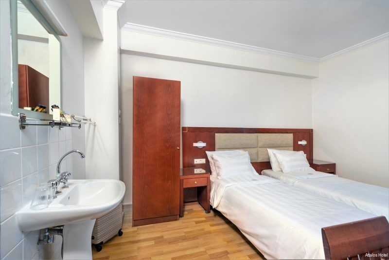 Фото Attalos Hotel
