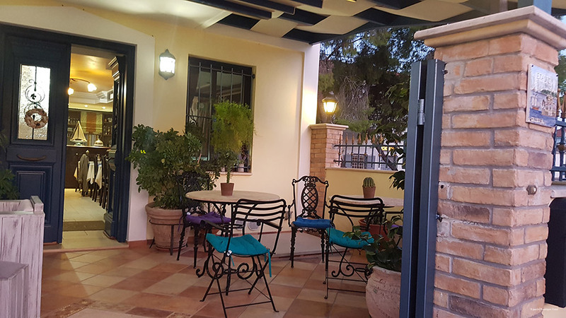 Фото Epavlis Boutique Suites