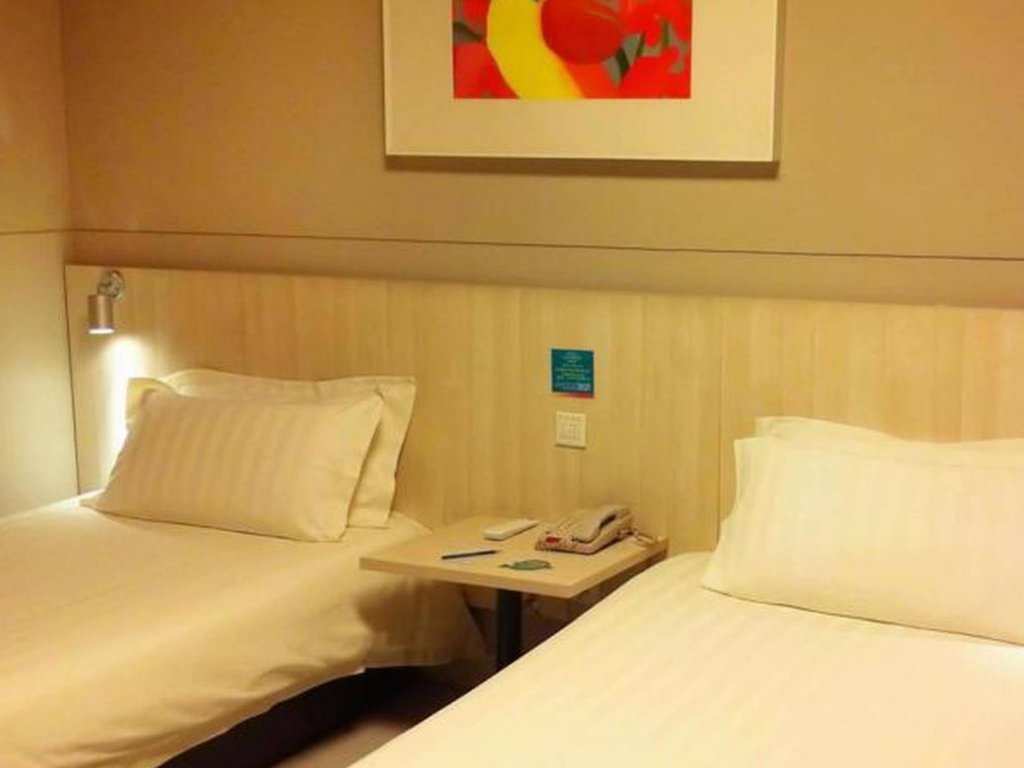 Фото Jinjiang Inn Xian High Technology Development Zone Dazhai Road Rongqiao City Branch