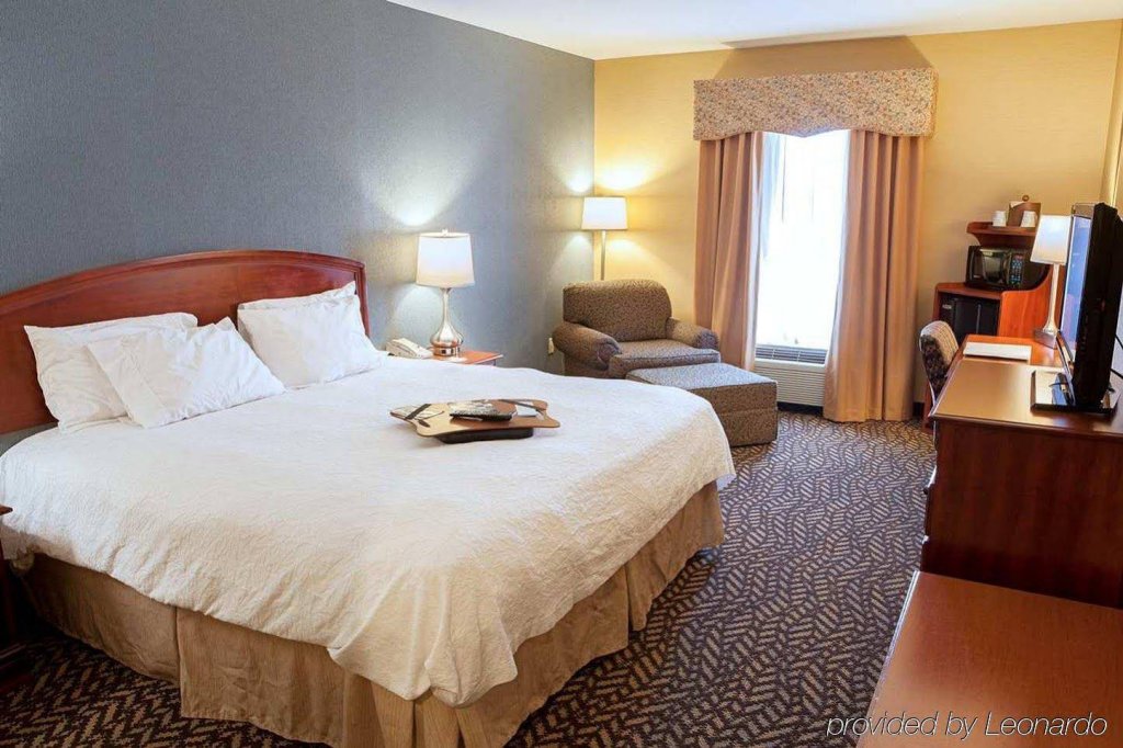 Фото Hampton Inn Chicopee/Springfield