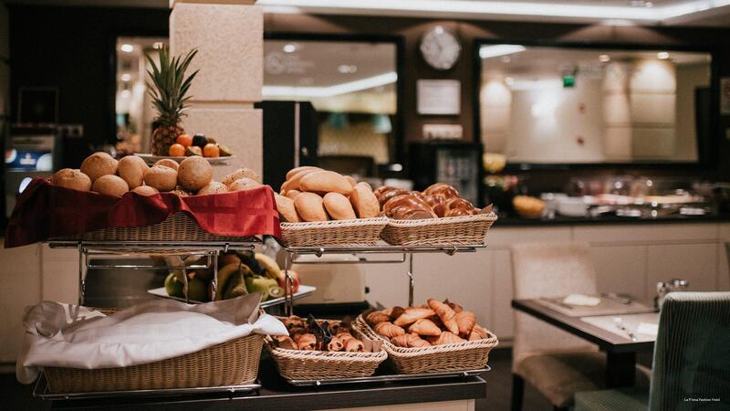 Фото La Prima Fashion Hotel