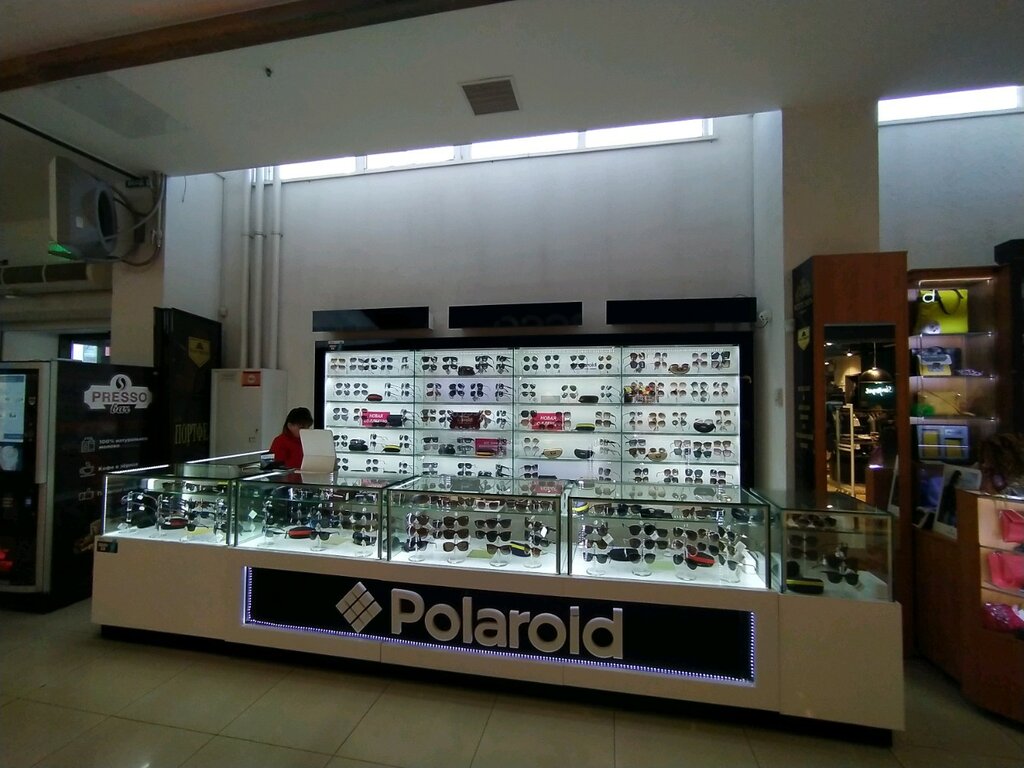 Магазин одежды Polaroid, Симферополь, фото