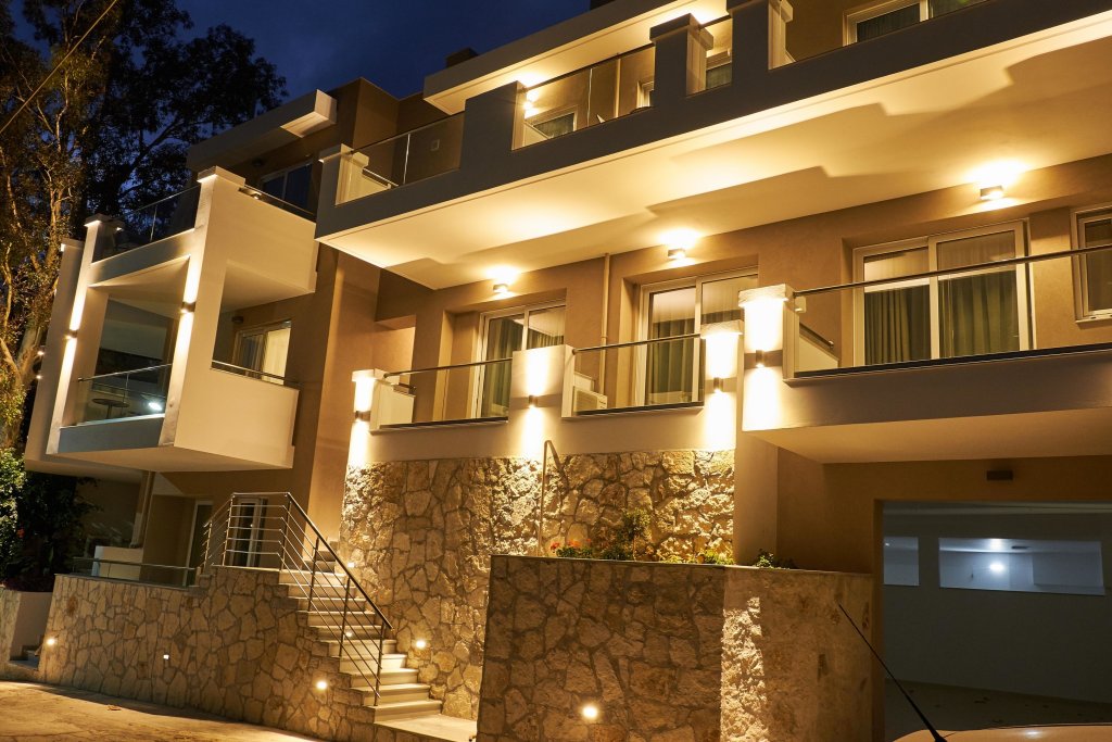 Фото Troulis Aparthotel