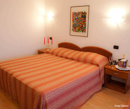 Фото Hotel Makin