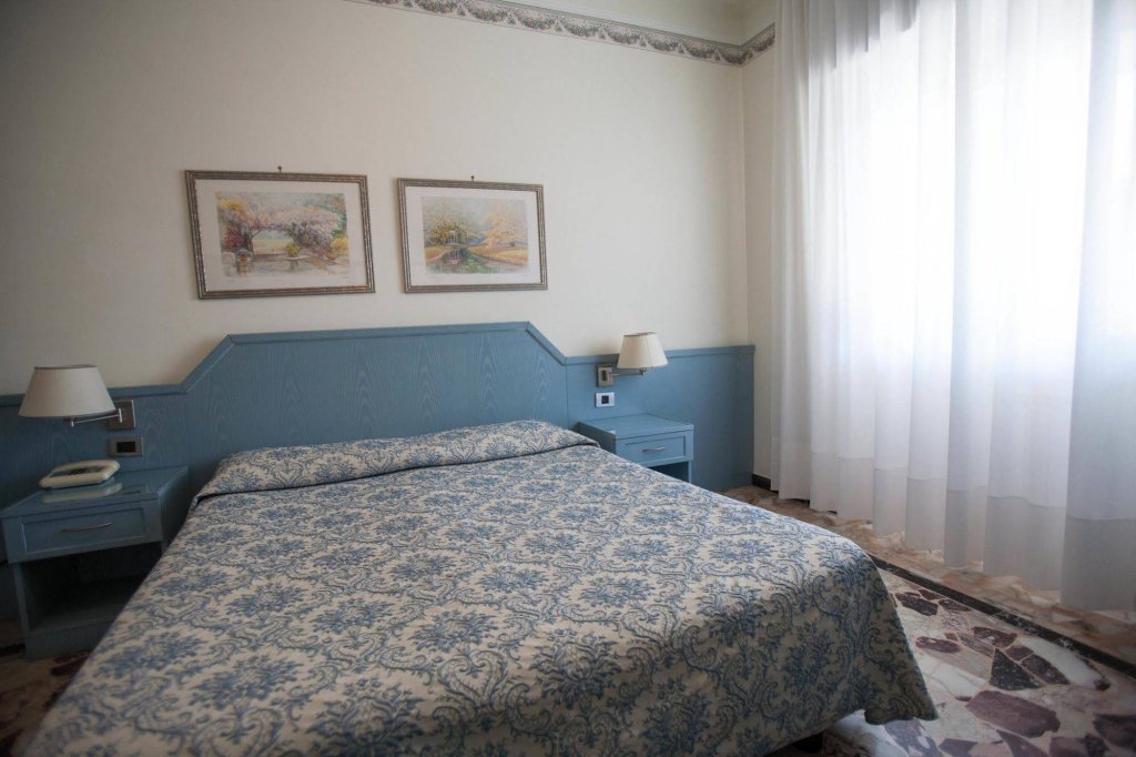 Фото Hotel Ariston