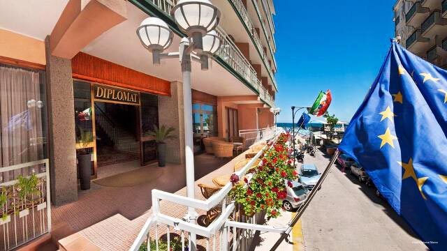 Фото Hotel Diplomat Marine