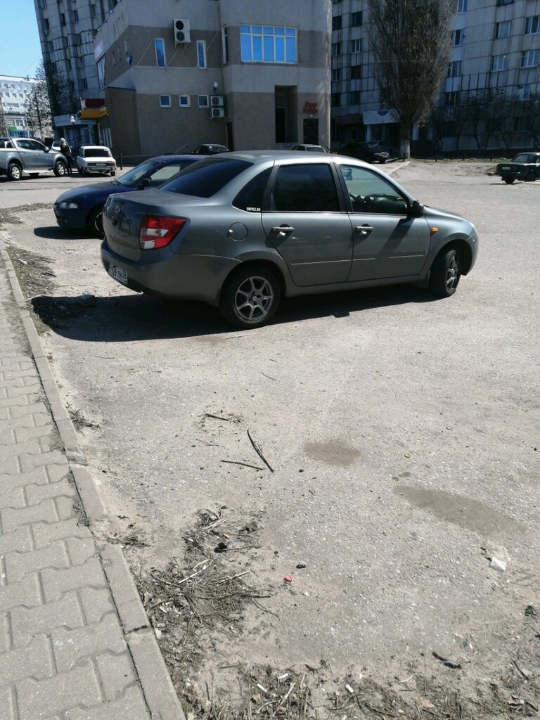 Автомобильная парковка Парковка, Белгород, фото