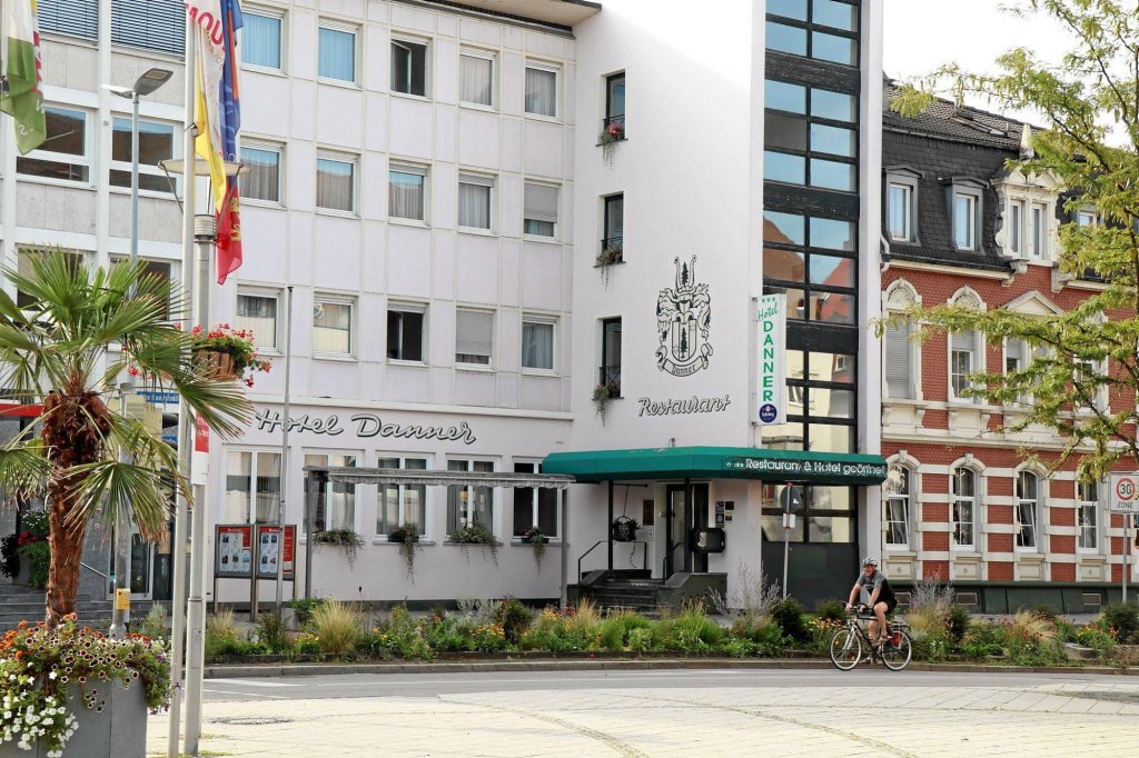 Фото отеля 1