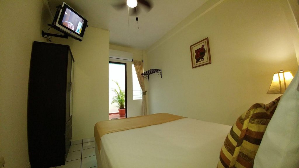 Фото Hotel Armonía Hostal