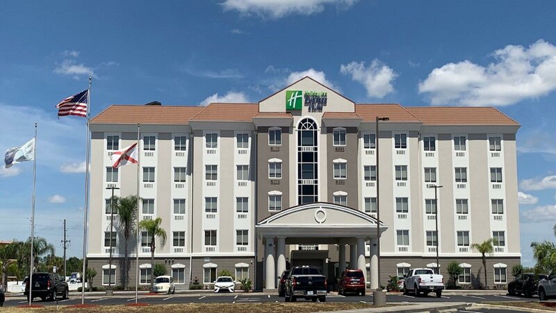 Гостиница Holiday Inn Express Hotel & Suites Orlando South-Davenport, an Ihg Hotel