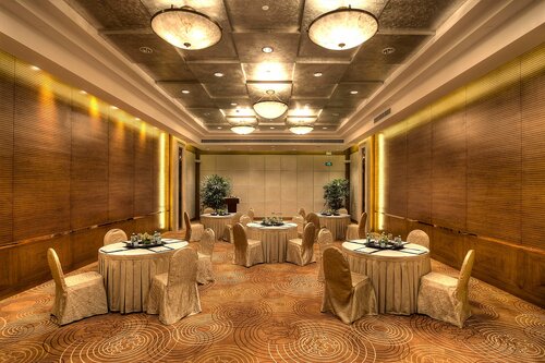Гостиница Radisson Collection Hotel Xing Guo Shanghai в Шанхае