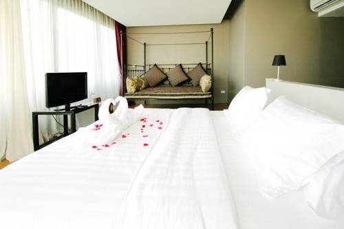 Фото Sky Lantern Hotel