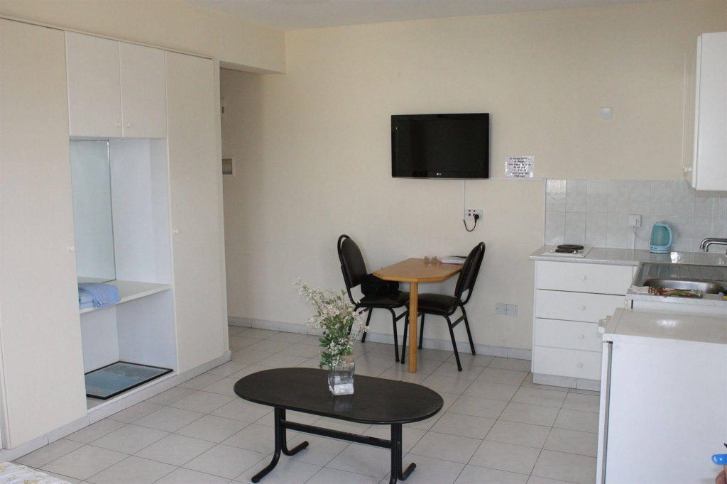 Фото Tycoon Hotel Apartments