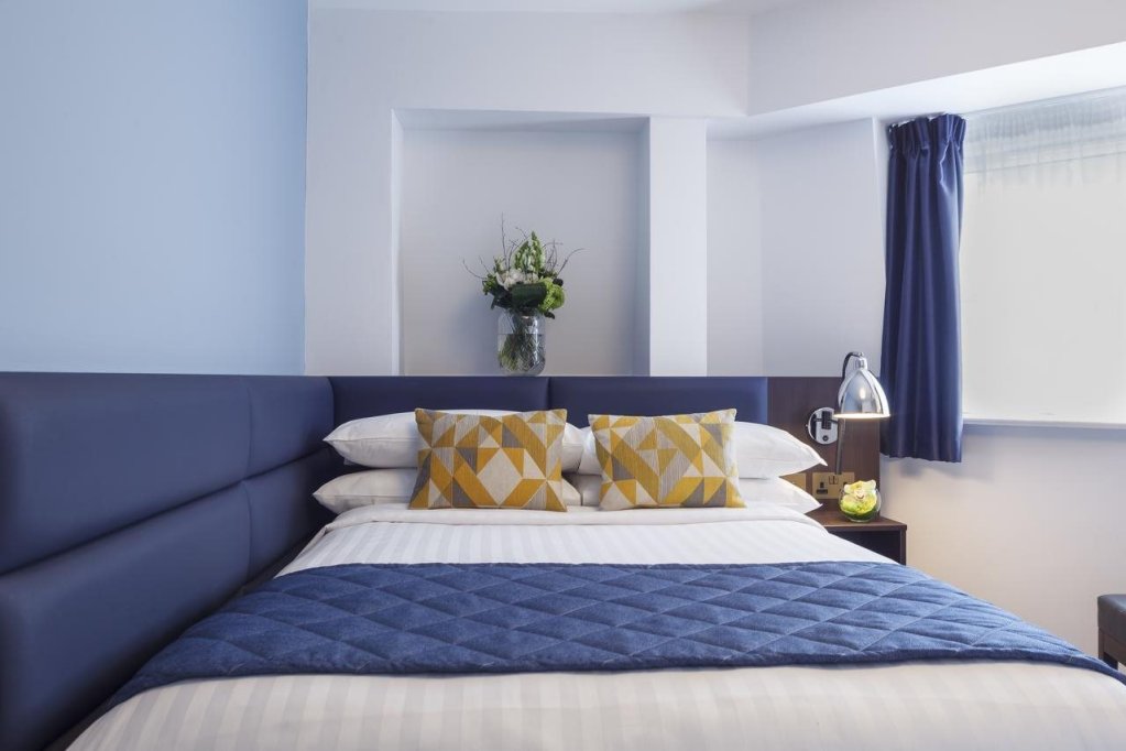 Фото Temple Bar Hotel Dublin by The Unlimited Collection