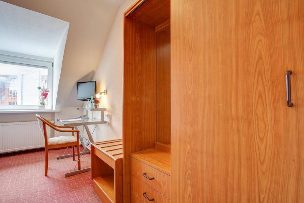 Фото Centro Hotel Consul Kiel by Ina