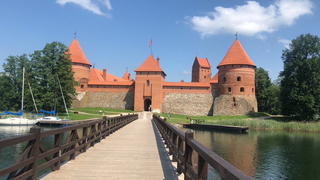 Landmark, attraction Trakai Island Castle, Trakai, photo