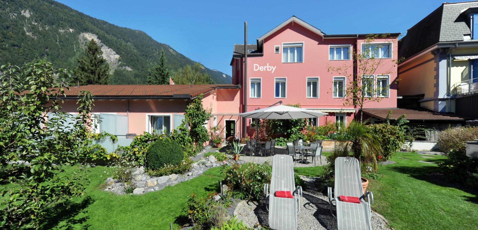 Фото отеля 1