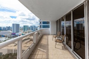 Гостиница High-rise Comfort With Balcony and Pool в Майами