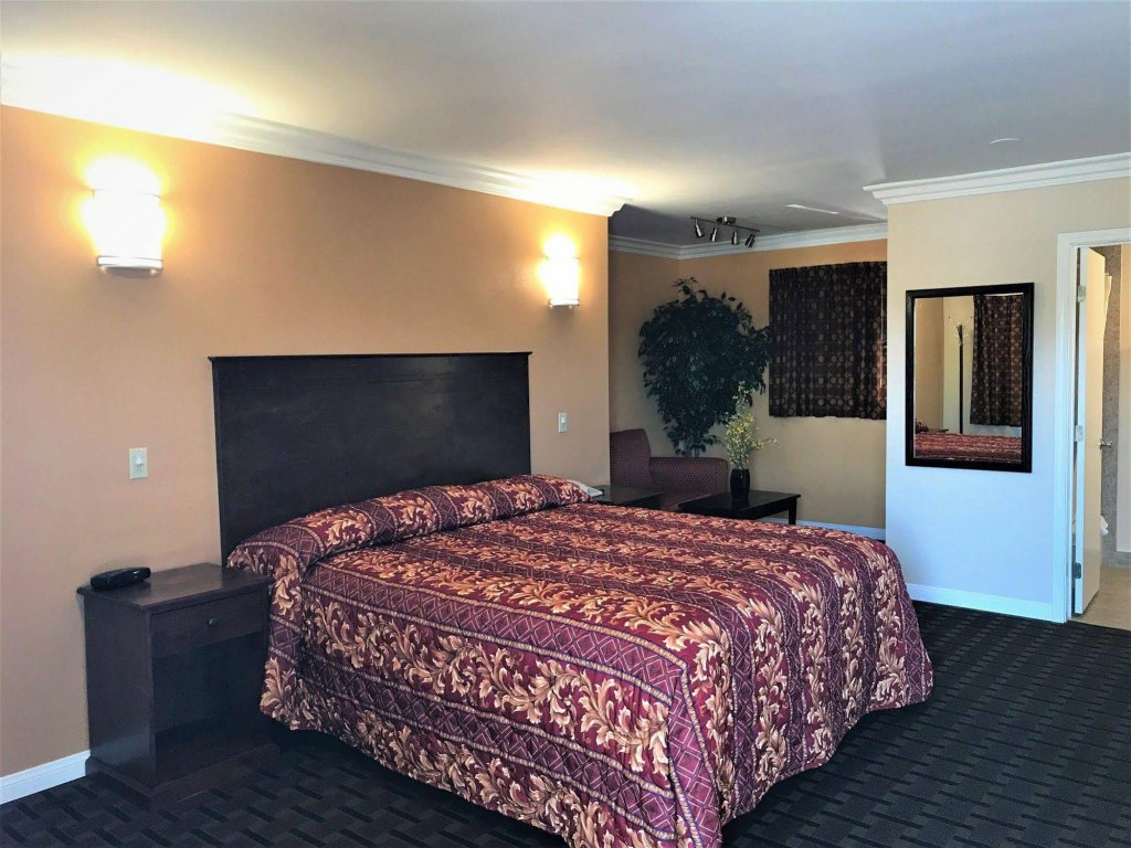 Фото Fullerton Lodge