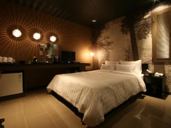 Фото Shinchon Hotel Ludi