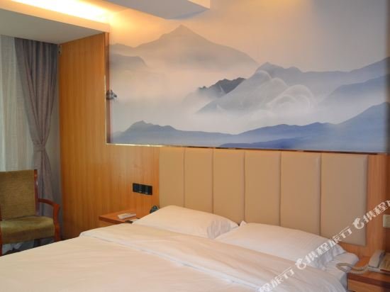 Фото GreenTree Inn Chongqing Longhu Times Tianjie Xietaizi Subway Station Hotel