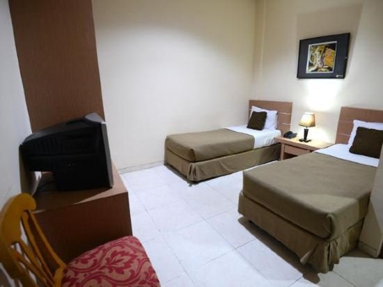 Фото Dpt 33 Budget Hotel