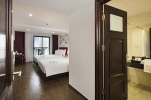 Гостиница Bonjour Nha Trang Hotel