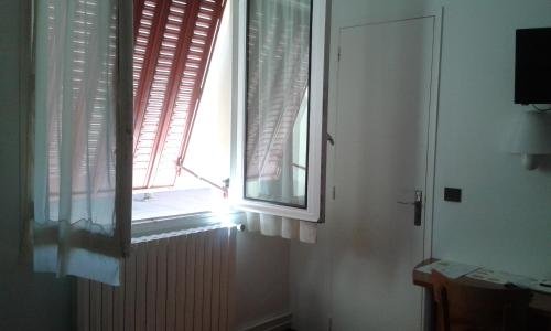 Фото Hôtel Restaurant Le Pavillon