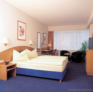 Гостиница Hotel Plaza Hannover