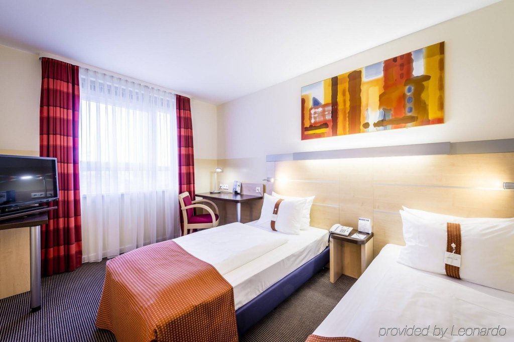 Фото Holiday Inn Express Dusseldorf - City North