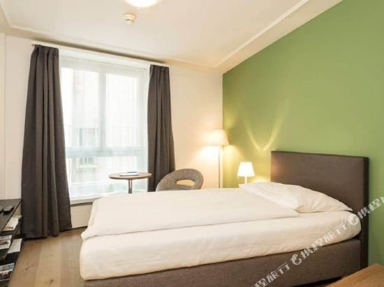 Фото Platzhirsch Zürich- Downtown Boutique Hotel & Sushi Lounge