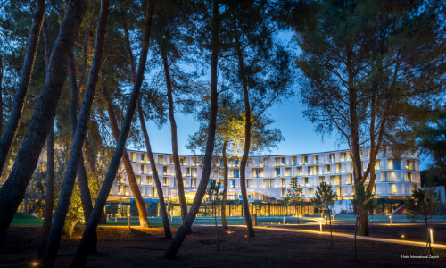 Фото International Hotel