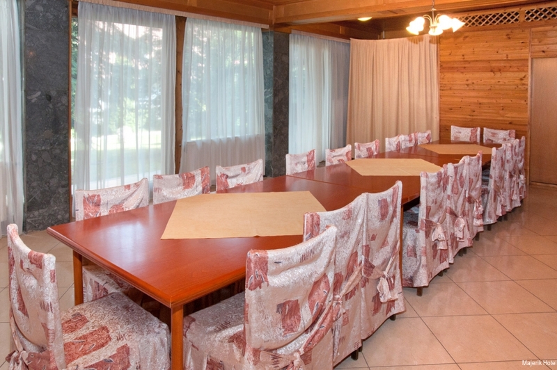 Фото Majerik Hotel