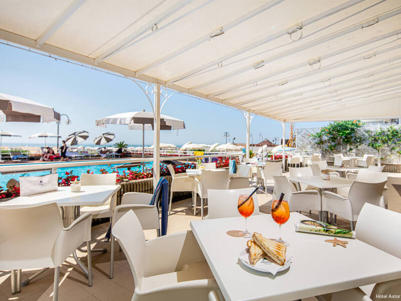 Фото Hotel Astor