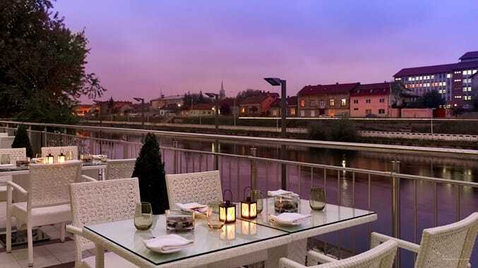 Фото DoubleTree by Hilton Oradea