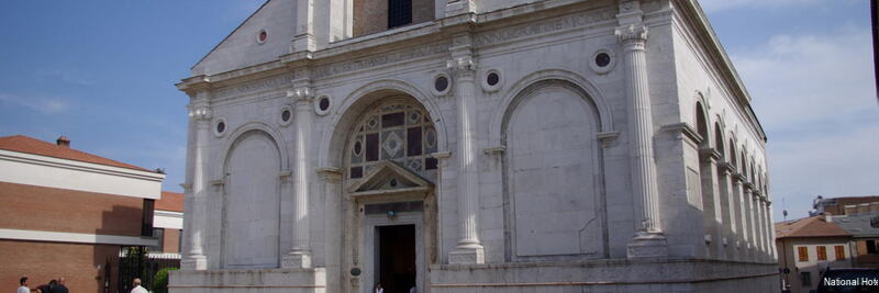 Фото National Hotel