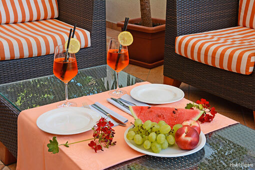 Фото Amadei Hotel Figaro & Apartments