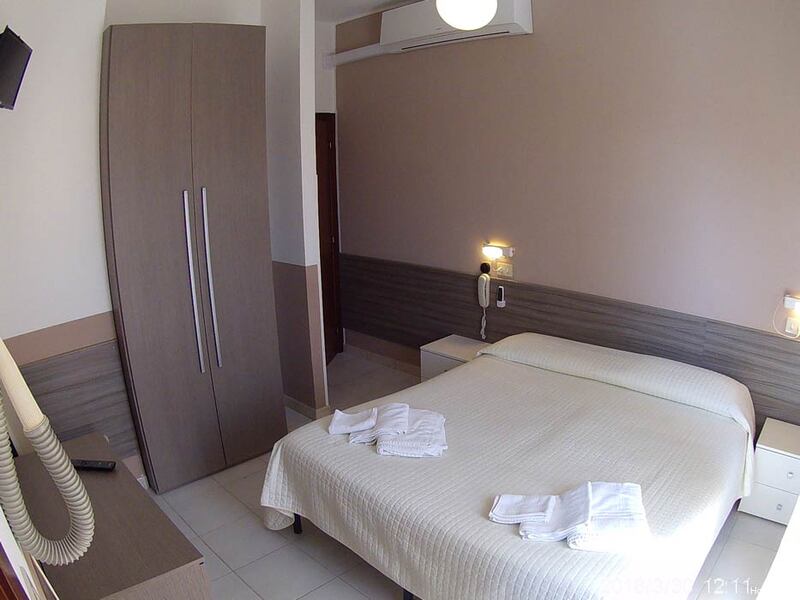 Фото Hotel Elena