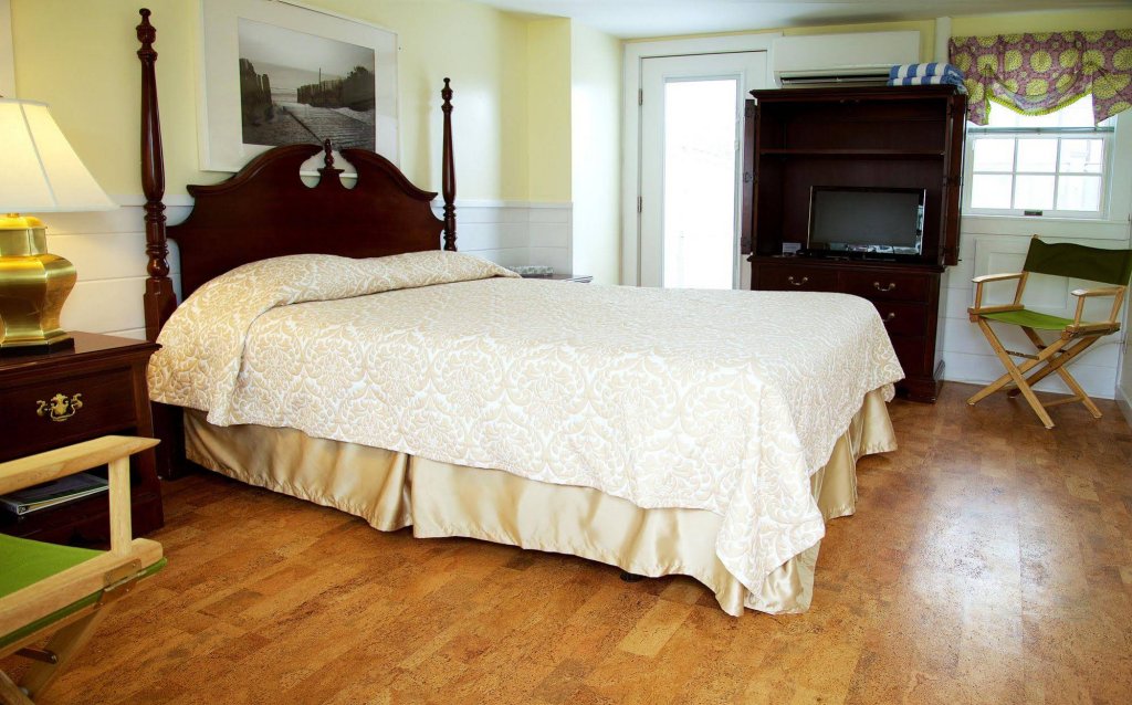 Фото Inn on the Beach