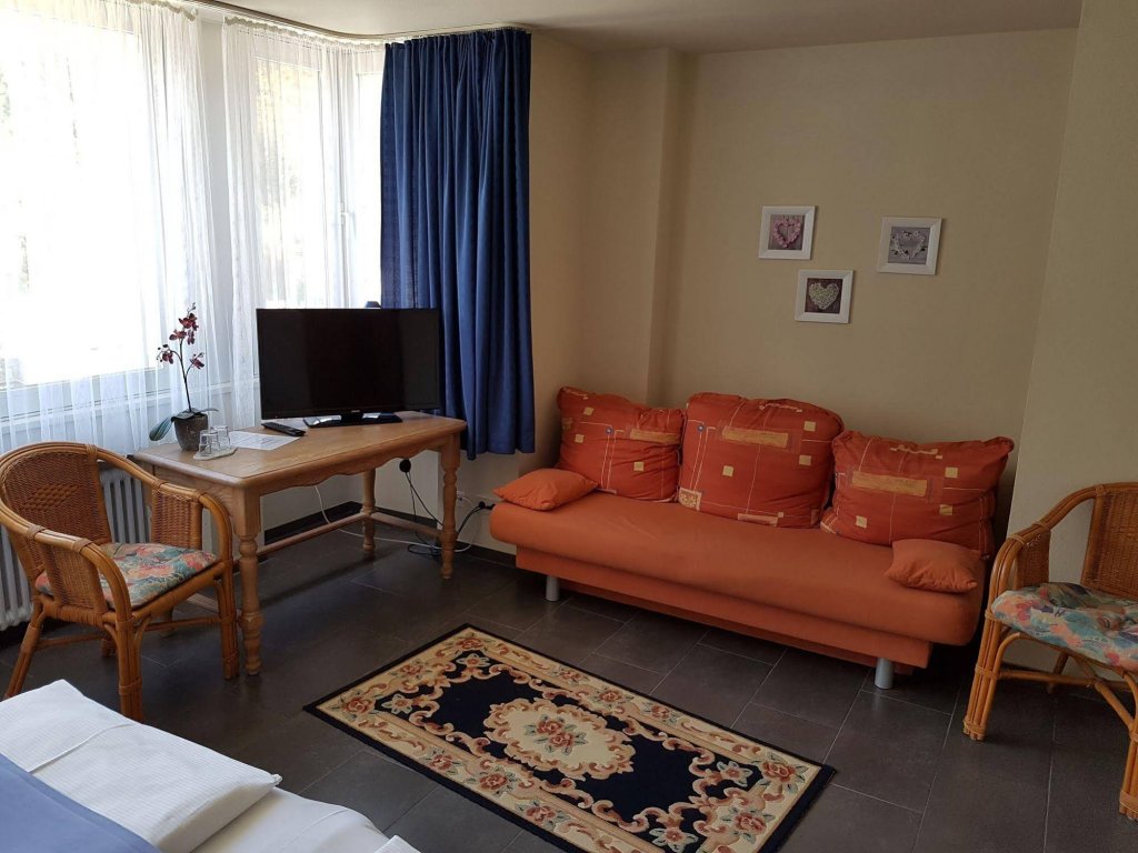 Фото Hotel Garni Central