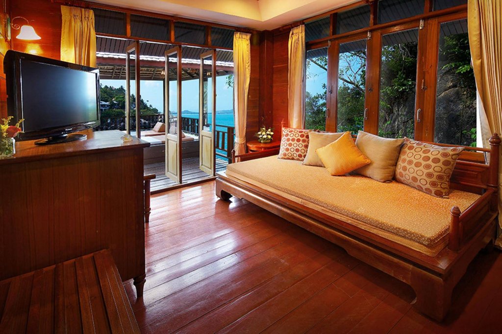 Фото Coral Cliff Beach Resort