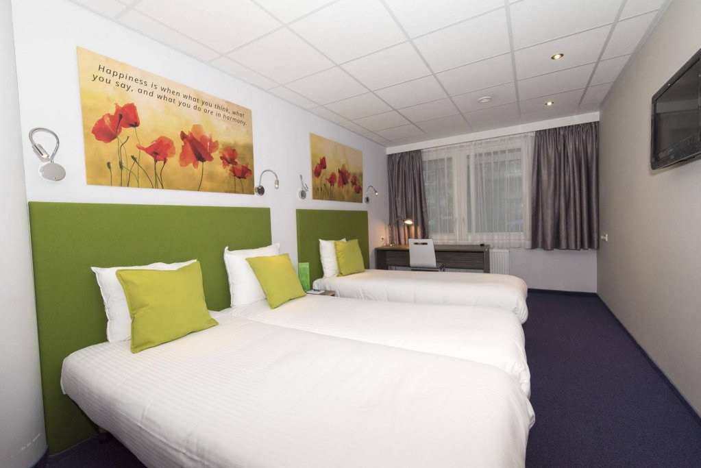 Фото Court Garden Hotel