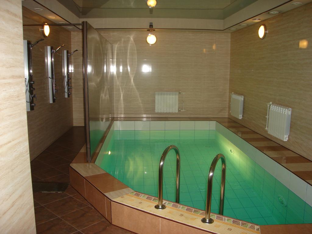 Фото 12 Стульев