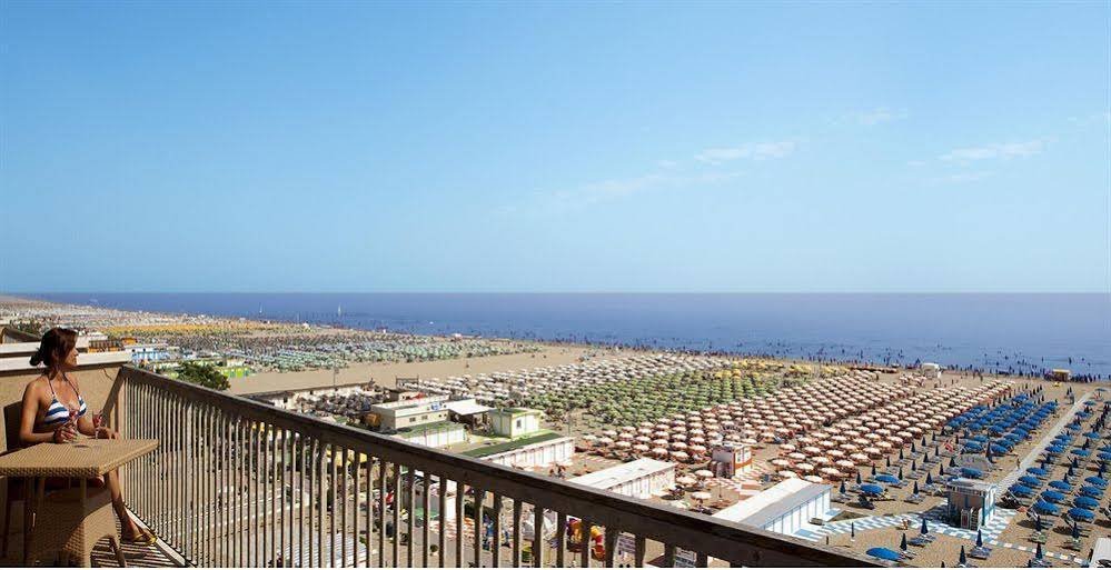 Фото Hotel Ghirlandina