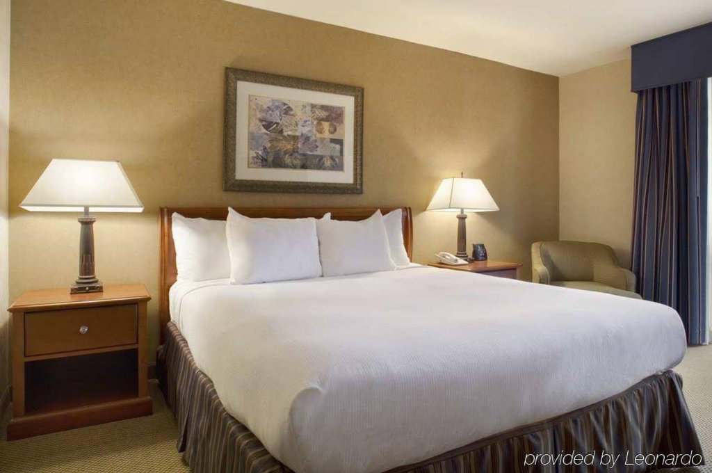 Фото Doubletree by Hilton Washington Dc/Silver Spring