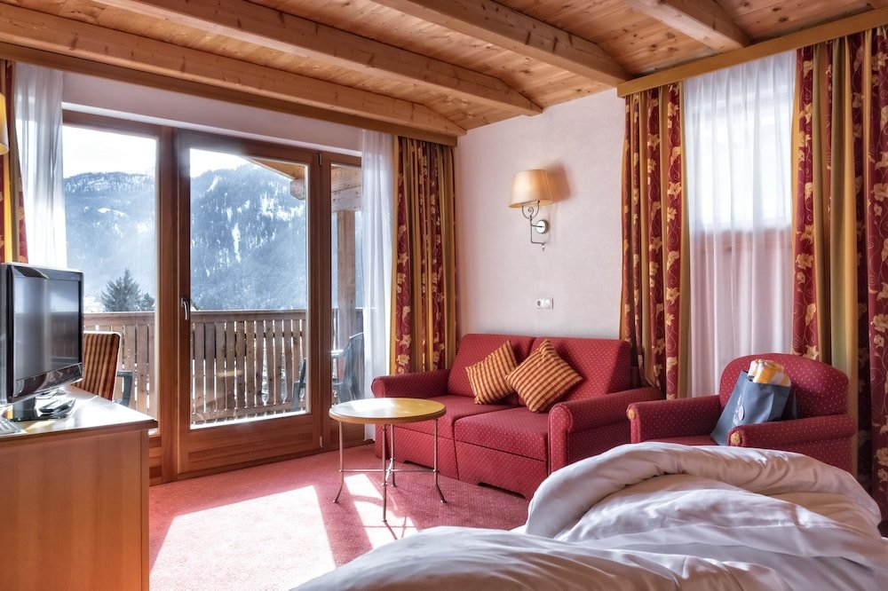 Фото Hotel Mirabel