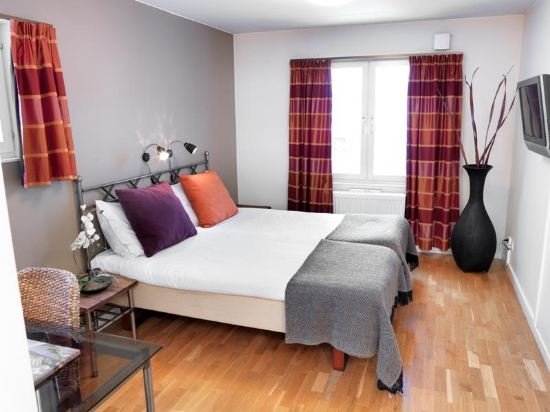 Фото Maude's Hotel Enskede Stockholm