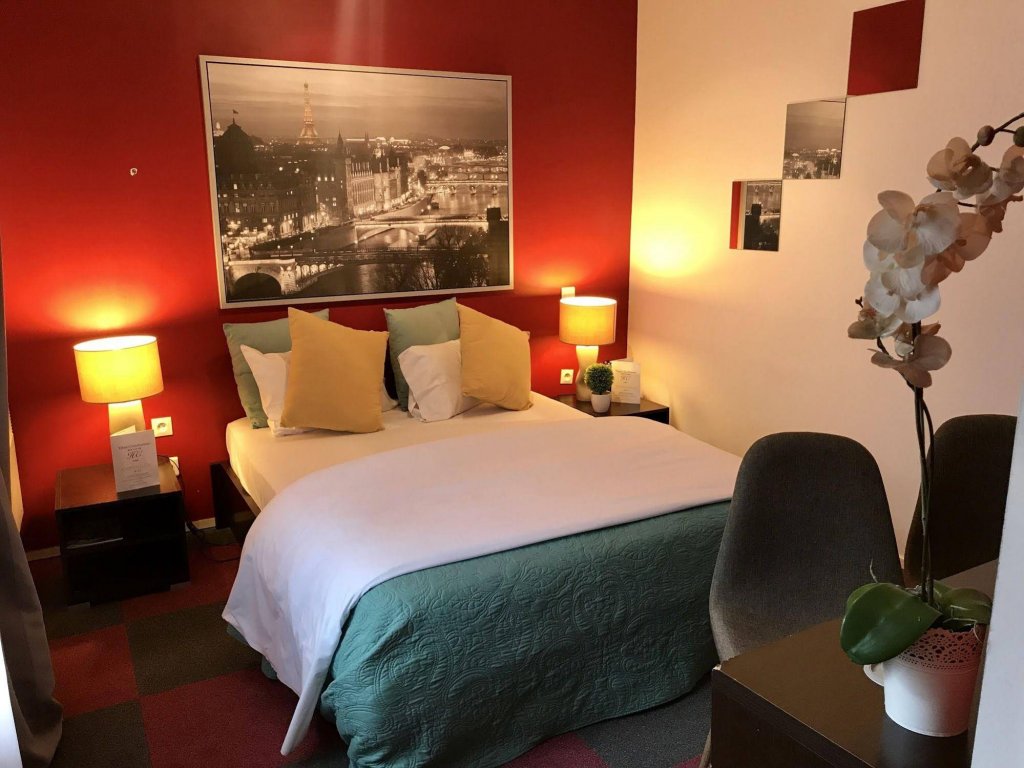 Фото Hôtel Clairefontaine