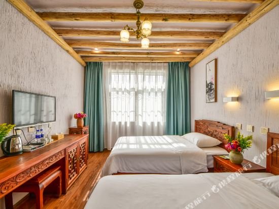 Фото Floral Hotel Dali Cangshan Muyun