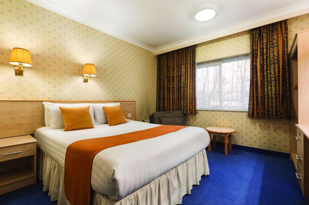 Фото Oyo Flagship London Finchley